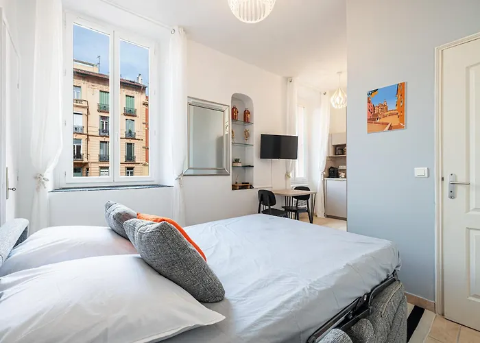 Apartment Felix Faure - Lumineux En Centre-ville *